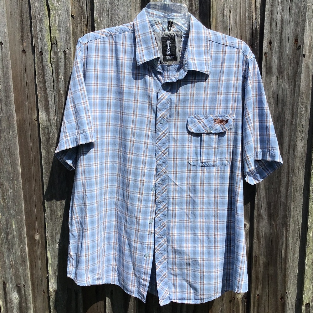 Billabong men’s button up straight fit size large light blue plaid shirt…